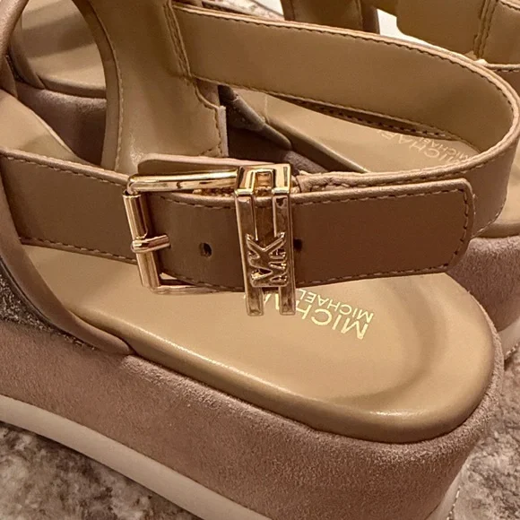 Michael Kors Silver Glitter Sandals with Tan Accents - Picture 8 of 10